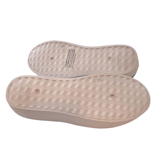 NWOT Olivia Miller Tayrona Slip On Sneaker Size 6 - Picture 6 of 9